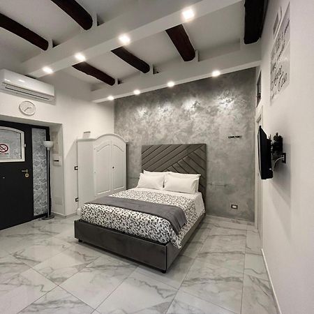 Casa Tolentino Al Centro Di Napoli Villa Dış mekan fotoğraf