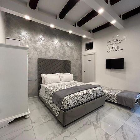 Casa Tolentino Al Centro Di Napoli Villa Dış mekan fotoğraf